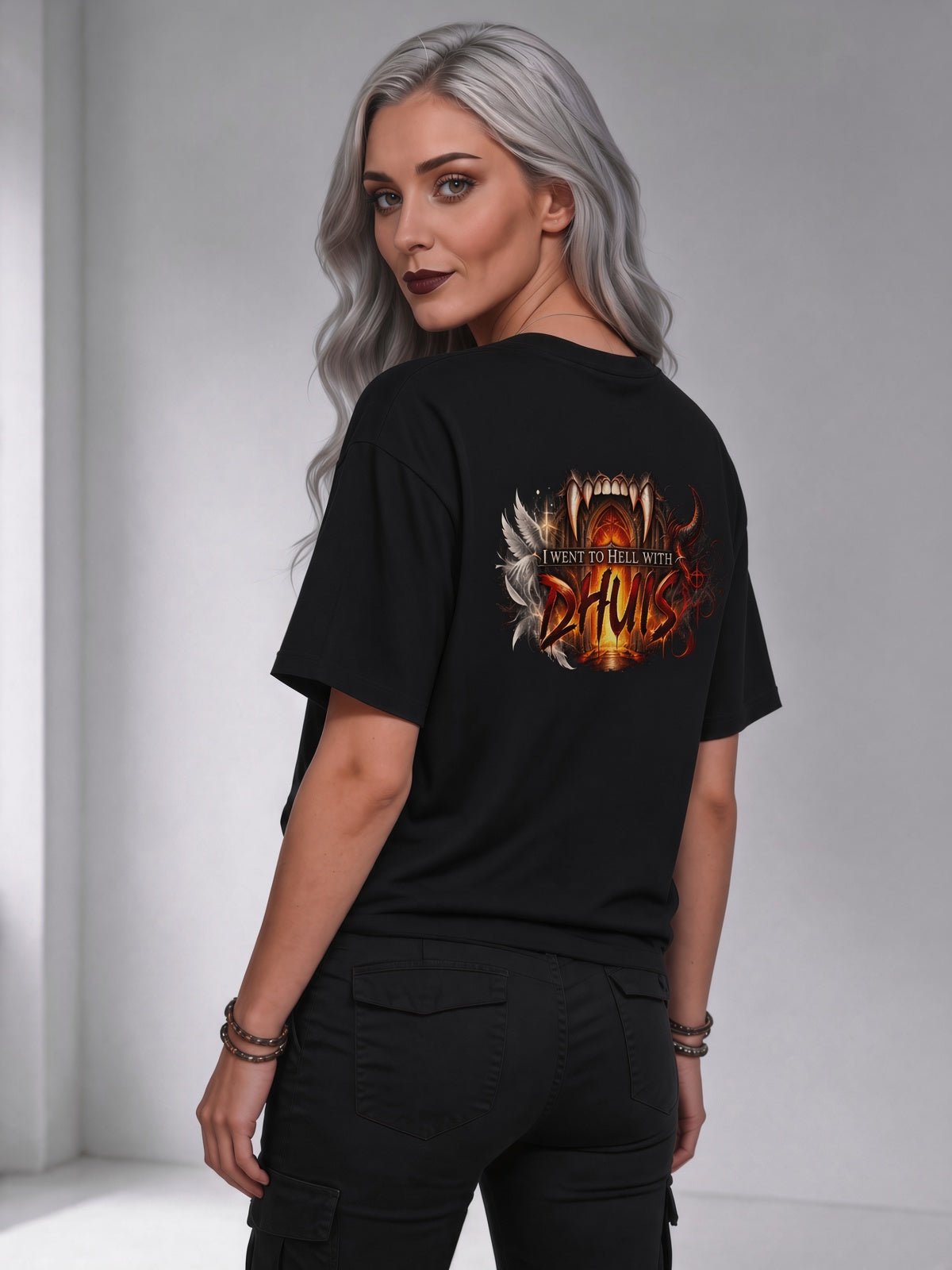 T-shirt « I Went to Hell with Dhuis »