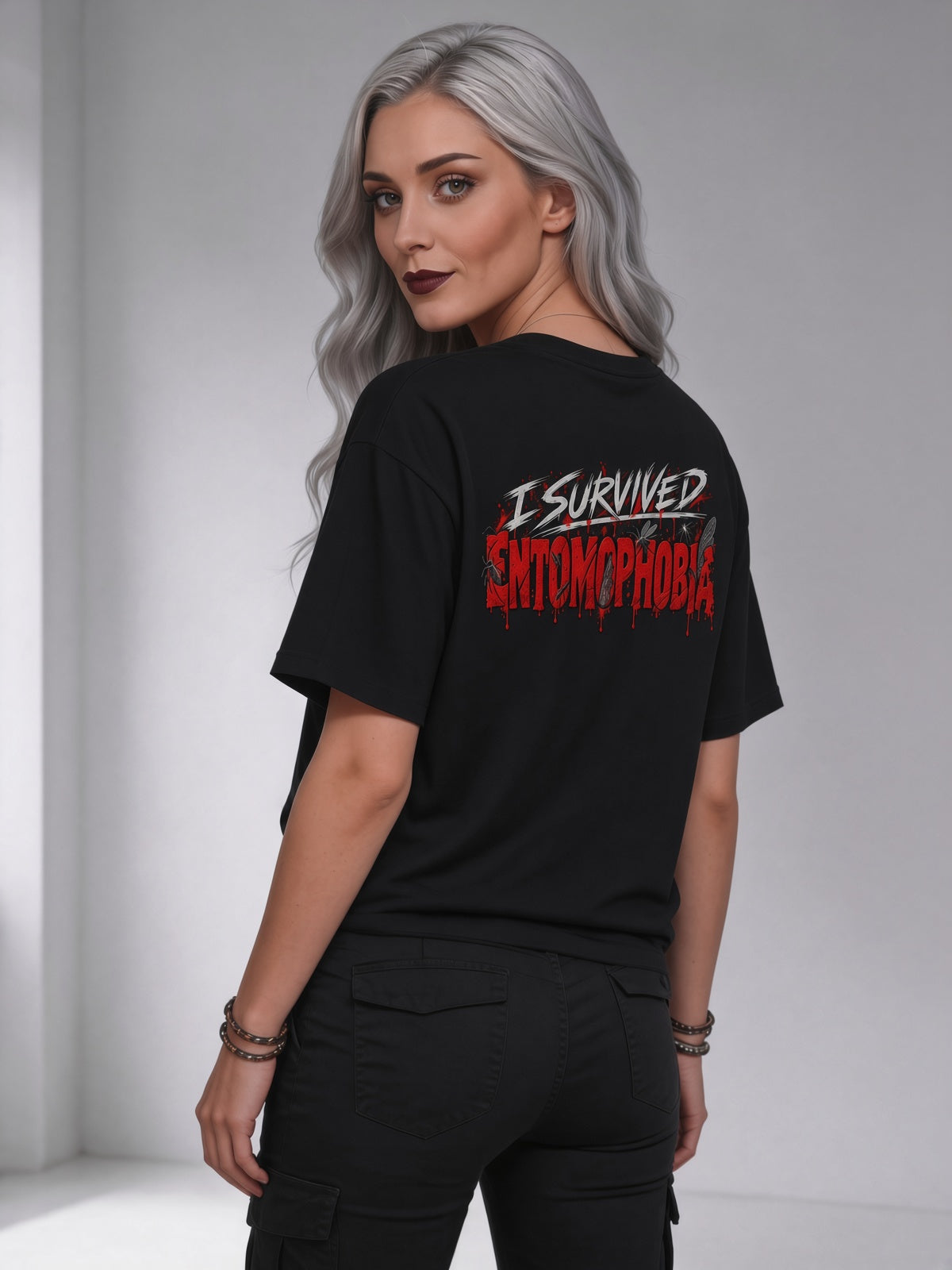 T-shirt « I Survived Entomophobia »